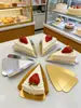 Bandeja triangular plateada de moda para pastel de mousse, bandeja de cartón dorada para pastel de repostería, separador de pastel de capas, 100 piezas