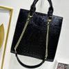Bolso de Mujer de Alta Gama con Patrón de Cocodrilo, Nuevo Modelo 2026 con Tacto Premium, Bolso de Mano Vertical de Gran Capacidad, Bolso de Hombro y Cruzado para Mujer