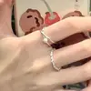 Anel liso para mulheres, moderno e único, design de nicho, luxo leve, simples e requintado, conjunto de três peças, anel ajustável, elegante