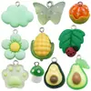 Colgante de Resina Verde Aguacate Bola de Carne de Gato Mariposa Encanto Llavero de Color Crema DIY