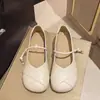Temperamento Elegante Estilo Britânico Sapatos Pequenos de Couro Feminino 2026 Outono Novo Estilo Versátil Estilo Fada Mary Jane Sapatos de Salto