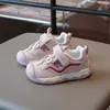Zapatos deportivos para niños, zapatos de bebé para primavera y otoño, de suela blanda, para niños y niñas, transpirables y antideslizantes, diseñados para niños pequeños que están aprendiendo a caminar