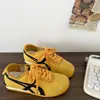 Tênis Esportivo Casual Novo Estilo Primavera e Outono 2025, Moda Americana Solado Macio Aumentador de Altura Amarelo Tênis de Treino Alemão para Mulheres