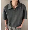 Camisa Polo de Verão Unissex Estilo Retro Americano com Gola Reversível, Caimento Solto, Respirável, Moderna, Versátil, com Rebites e Padrão Espinha de Peixe