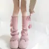 Perneiras personalizadas com pompom e cordão para outono e inverno em cores dopamina, meias de cano médio listradas largas em camadas sobrepostas, perneiras cinzas para mulheres