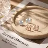 Brincos de Flor de Cerejeira 999 Prata Pura para Mulheres, Luxo Leve, Simples, Versátil, Brincos Doces e Delicados, Elegantes Brincos Pequenos de Flor Incrustados com Diamantes