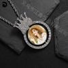 Colgante de hip-hop con forma de L, diseño de corona hueca, redondo, con foto y personalidad de diamante y circonita de cobre.