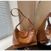 Bolso de Hombro Cruzado Retro Versátil de Alta Gama para Otoño e Invierno, Bolso Tote Simple de Moda de Gran Capacidad para Viajes y Uso Diario para Mujeres