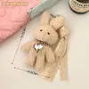 Pingente Criativo de Coelho de Pelúcia com Fita, Ornamento de Fio Colorido em Formato de Coração Feminino, Chaveiro de Boneca Fofo, Pequeno Pingente para Mochila