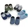 Comercio exterior nueva tendencia zapatos casuales de lona zapatos de bebé suela suave antideslizantes zapatos para niños pequeños zapatos de bebé al por mayor 0938
