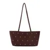 Bolsa Tote Suede Fosco Retrô com Rebites, Bolsa de Ombro Feminina de Grande Capacidade, Bolsa Versátil Casual para o Dia a Dia