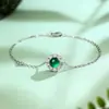 Pulsera de Calcedonia Estilo Chino Plata S925 Superficie de Huevo Corte Circular y Grabado Pulsera de Calcedonia Verde Volumen Corriente Tono de Vibración Vivo