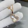 Collar de Calabaza Kirin Aleación de Cobre Chapado en Oro Rosa de 18 Quilates Diamante en Clavícula Ágata Roja Colgante Cadena Pequeña para Suéter