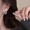 Pendientes de circonitas brillantes con forma de luna y perla para mujer, diseño de nicho, 2024, nuevos pendientes de lujo ligeros y de alta calidad, joyería para las orejas.
