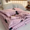 2026 Nuevo Estilo Sencillo Hilo Esponjoso de Dibujos Animados Colcha Individual de Verano Colcha de Aire Acondicionado para Dormitorio de Estudiante Lavable a Máquina Colcha Delgada de Verano