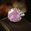 Novo Anel de Luxo Octogonal Azul-Esverdeado com Cluster de Diamantes Brancos para Vestidos de Festa Femininos