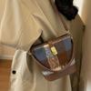 Bolso de lana para mujer otoño e invierno 2023 nueva moda diseño nicho bolso bandolera de hombro de alta calidad portátil tipo cubo