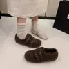 Sapatos Quadrados de Dedo Grosso Cinza Retrô Estilo Francês com Forro de Lã para Mulheres, Novo Modelo Inverno 2026, Quentes para Uso Externo, Sapatos Peludos que Aumentam a Altura