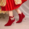 Zapatos de boda de invierno para mujer 2024 modelo nuevo, zapatos de novia de invierno, botines de tacón alto, vestido de novia Xiuhe, botas rojas de tacón grueso