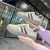 WS-W619 Zapatillas de Entrenamiento Alemanas de Suela Gruesa de Primavera para Mujer, Estilo Retro de Hong Kong, Nicho Popular, Versátiles, de Punta Redonda, Casual