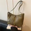Bolsa feminina com padrão trançado vintage transfronteiriça, nova popular de outono de 2026, versátil, de grande capacidade, para ombro e crossbody, tote bag