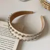 Diadema Ancha Tachonada Estilo Europeo y Americano para Mujeres, Diadema de Cuero de Corona Alta, Accesorio para el Cabello Único y Elegante
