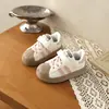 Zapatillas Deportivas para Niños con Puntera de Concha Zapatos Deportivos Primavera y Otoño 2026 Zapatos Casuales Zapatos de Suela Suave para Niñas de 1 a 6 Años Cierre de Velcro