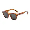 Gafas de Sol Retro Europeas y Americanas de Montura Grande con Tachuelas de Arroz Ojo de Gato para Mujer, Gafas de Sol con Protección Solar de Alta Gama, Gafas de Sol Personalizadas de Moda Ins