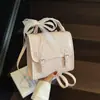 Mochila Estilo Academia Británica para Mujer 2025 Primavera Nueva Moda Correa de Bufanda de Seda Mochila Retro Mochila Coreana de Moda