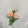3 Rosas de Canto Retrô Francesas, Rosas Retrô, Flores Artificiais para Fotos, Rosas Francesas Estilo Pintura a Óleo