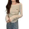 Camiseta básica de manga larga con cuello redondo bordado gris estilo coreano para mujer, primavera, otoño e invierno, ropa interior, top de algodón plisado ajustado