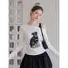 Camiseta blanca de manga larga con hombros descubiertos, diseño de otoño para mujer, con cintura fruncida y top interior.