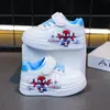 Zapatos Deportivos Blancos de Dibujos Animados de Spider-Man para Niños, Nuevo Estilo Primavera y Otoño 2026, Tenis Casuales Antideslizantes para Niños Pequeños, Modernos