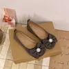 Sapatos Bean Bean 2026 Novo Estilo Primavera/Outono Sapatos Femininos Tamanho Grande 4143 Mary Jane Laço Strass Slip-on Mocassins