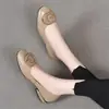 Zapatos planos bajos para mujer, nuevo modelo 2026, zapatos de cuero suave para mujer, zapatos pequeños de cuero de tacón bajo, estilo otoño, punta redonda, mocasines con hebilla cuadrada