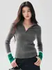 Suéter estiloso e colorido de cashmere com design de meio zíper, uma nova peça para usar por baixo no outono/inverno para mulheres, apresentando uma malha canelada, de corte justo e que valoriza a silhueta.