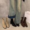 Botins de Cano Curto Estilo Coreano de Salto Alto Botas de Camurça Sapatos Femininos 2025 Novo Outono e Inverno Forrado com Lã Bico Quadrado Botins Curtos Slim