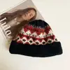 Chapéu de Pescador Tricotado Jacquard Fair Isle Retrô para Mulheres no Outono e Inverno Aquececido e Quente Mostra o Rosto Pequeno Chapéu de Lã Chapéu Tricotado