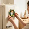 Decoraciones de imán acrílico para refrigerador de Navidad de producto nuevo transfronterizo, pegatinas magnéticas de corona de Navidad, decoración para cocina y hogar navideña