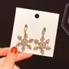 Pendientes de Copo de Nieve Navideños para Mujer, Pendientes Largos de Flor de Hielo con Diamantes, Pendientes Súper Brillantes, Estilo Coreano, Tendencia de Moda de Celebridades de Internet