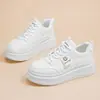 Tenis blancos para mujer, nueva colección primavera/otoño 2026, transpirables, estilo coreano, versátiles, de suela gruesa, zapatillas deportivas casuales