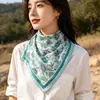 Novo Lenço Quadrado Pequeno Floral de Primavera 70cm, Lenço de Seda Sintética, Lenço de Cabeça, Lenço de Pescoço Estampado Primavera e Verão, Lenço de Pescoço Profissional