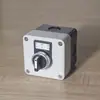 Caixa de Controle com Indicador Posição de Travamento Automático Botão Giratório de 2 Velocidades Caixa de Controle de Um Módulo Caixa com Botão Giratório de 3 Velocidades Interruptor Industrial Caixa de Plástico Espessado