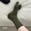 Calcetines de punta para mujer estilo coreano para otoño e invierno, color liso, casuales y versátiles para ir al trabajo, calcetines altos de algodón puro, disponibles en negro y blanco