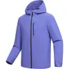 Chaqueta Deportiva para Hombre para Exteriores, Cortavientos, Impermeable, con Capucha, Ligera, Transpirable, Abrigo de Primavera y Otoño para Viajar, Ir al Trabajo y Uso Diario