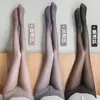 Azafata Gris Mono Leggings Transparente de Piel Forrados de Polar Medias de Seda Mujer Otoño e Invierno Sin Costuras Pierna Ligera Terciopelo Fino Pantimedias Falsas