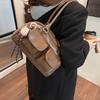 Bolsos Populares de Este Año 2025 Nueva Tendencia Bolso Satchel Versátil de Otoño y Otoño para Mujer Bolso Cuadrado Pequeño Bolso de Hombro Popular Estilo K