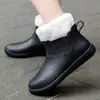 Botas de Chuva de Moda Transfronteiriças Femininas Antiderrapantes Sapatos de Borracha para Cozinha Forrados com Lã Roupas Externas Quentes Botas de Chuva Estilo Coreano Versátil Impermeável Sapatos para Lavagem de Carro