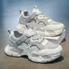 Zapatos Gruesos de Moda para Hombre 2026 Otoño Nuevos Estilosos Zapatos que Aumentan la Altura Versátiles Casuales Deportivos Zapatos de Papá