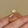 Anel Versátil Tendência Gardenia Fashion com Diamantes Cintilantes, Estilo Elegante e Requintado de Alta Qualidade, Disponível para Dropshipping